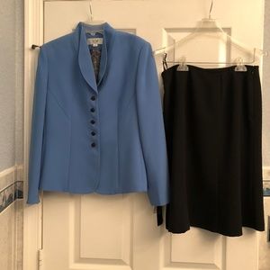 Le Suit Womens blazer & skirt